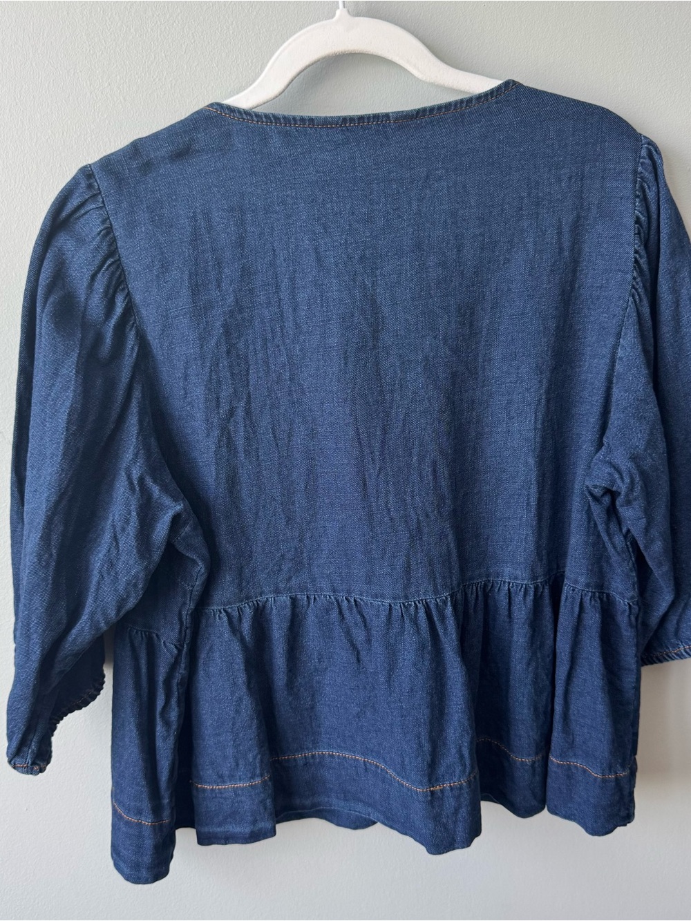 Velvet Heart Los Angeles Chambray Tie Front Peplum Blouse Women's Large Blue - Picture 3 of 5